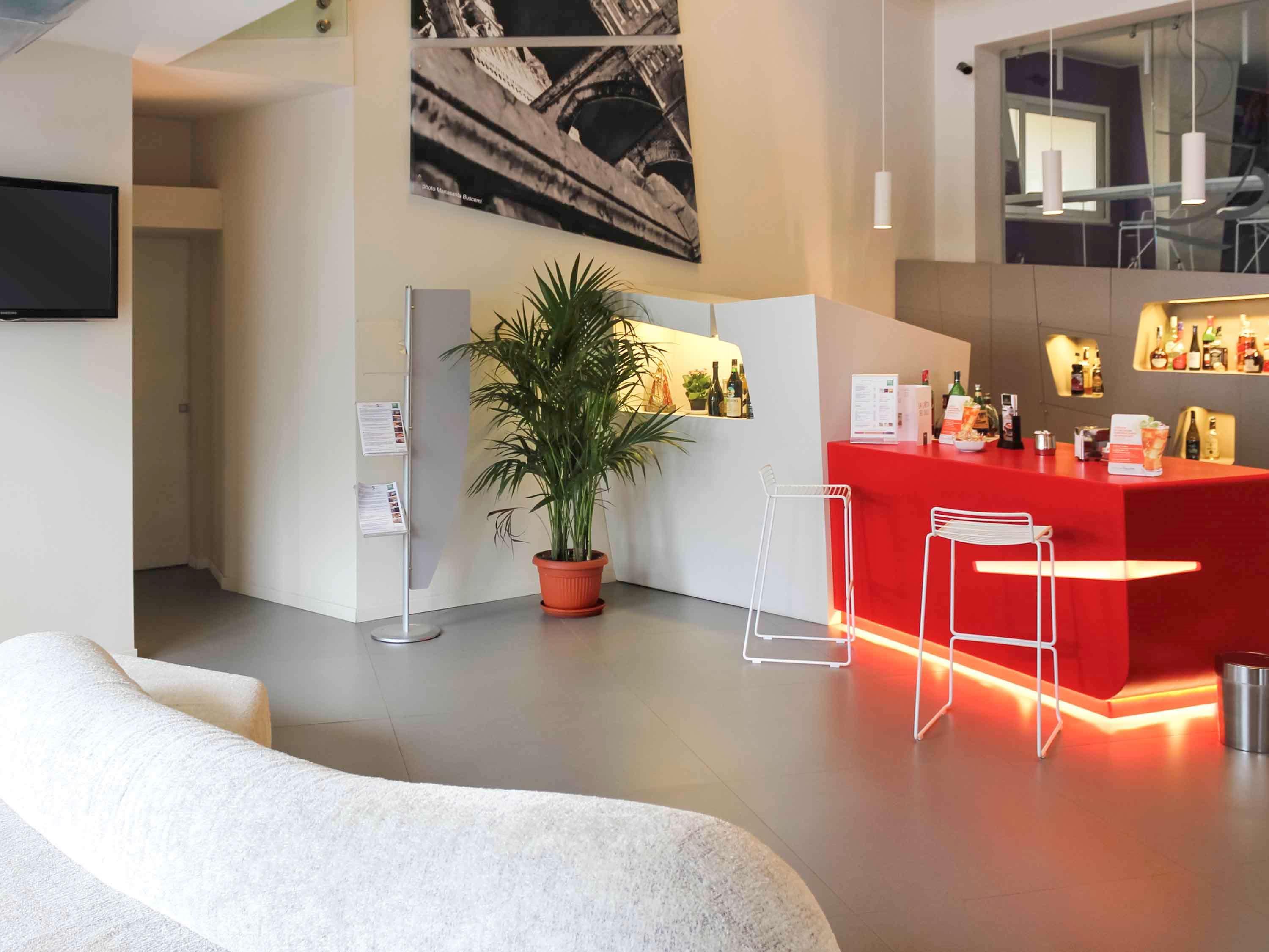 Hotel Ibis Styles Palermo President Exterior foto