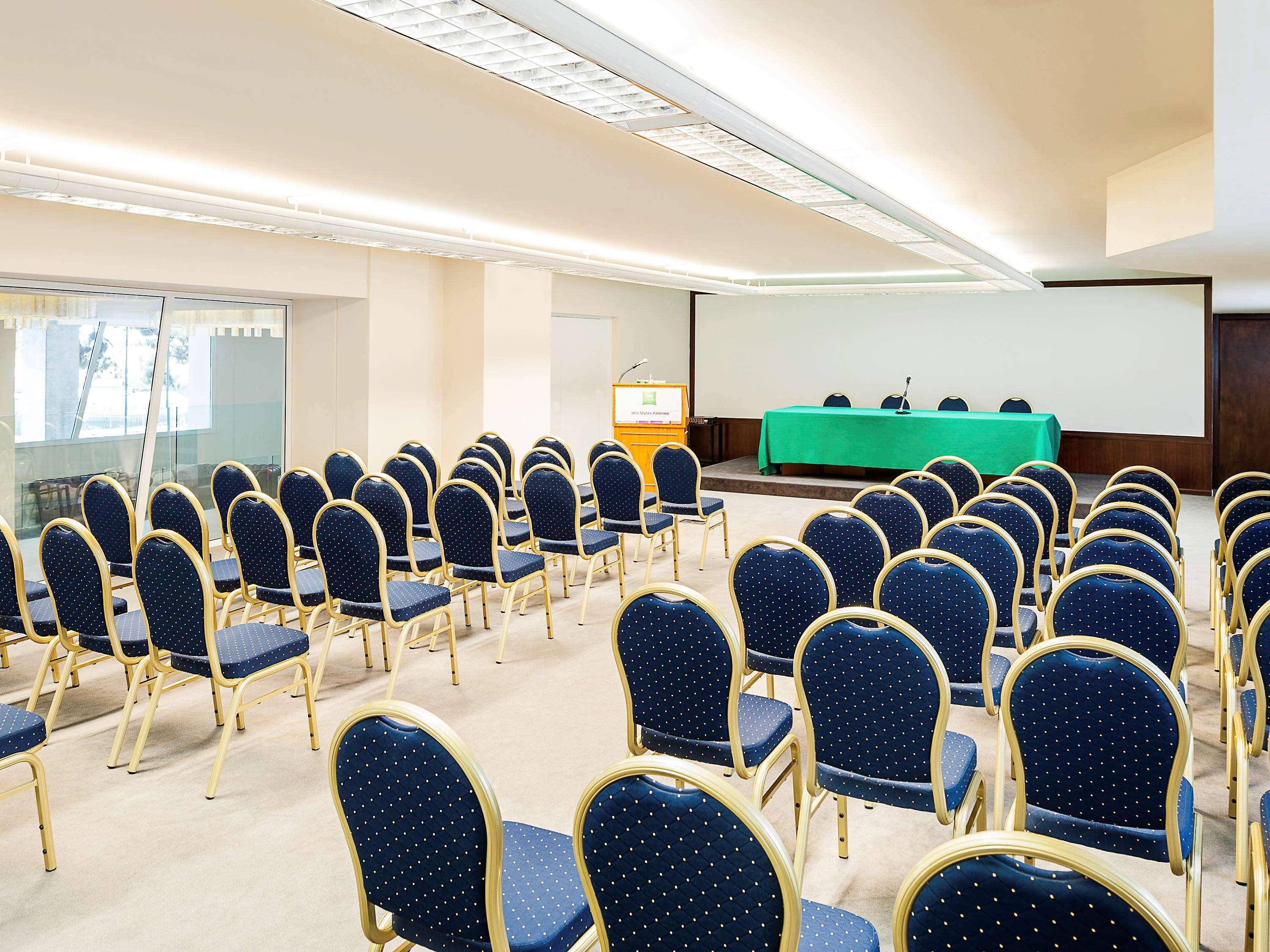 Hotel Ibis Styles Palermo President Exterior foto