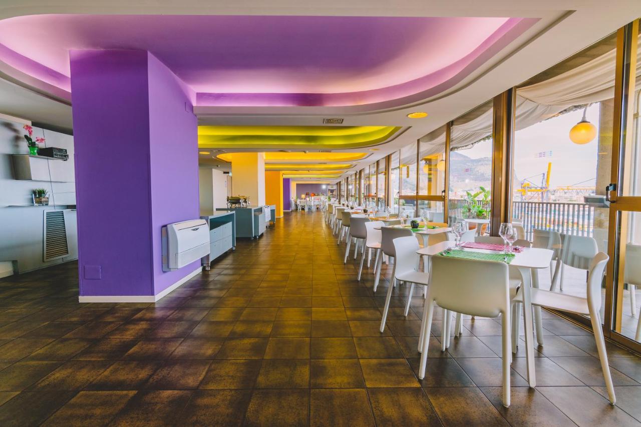 Hotel Ibis Styles Palermo President Exterior foto