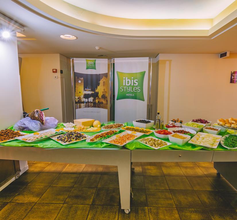 Hotel Ibis Styles Palermo President Exterior foto