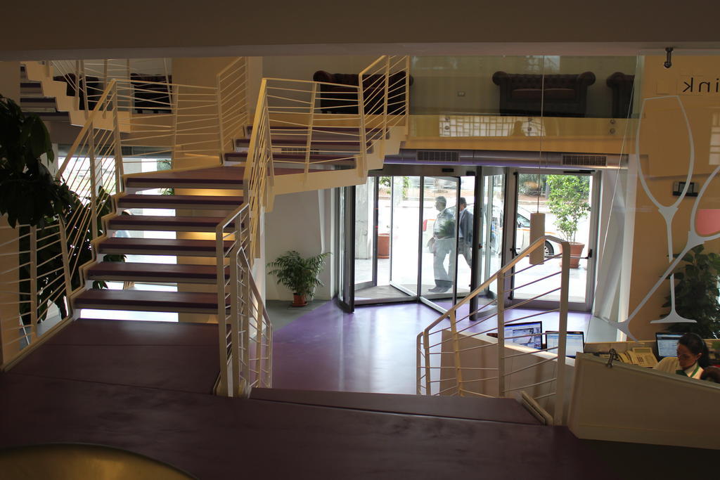 Hotel Ibis Styles Palermo President Exterior foto